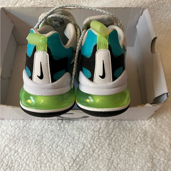 Nike Air Max 270 React SE - Picture 2 of 3
